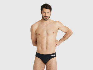 TRAJE DE BAÑO HOMBRE TEAM SWIM BRIEFS SOLID NEGRO - fondo #E8E8E8